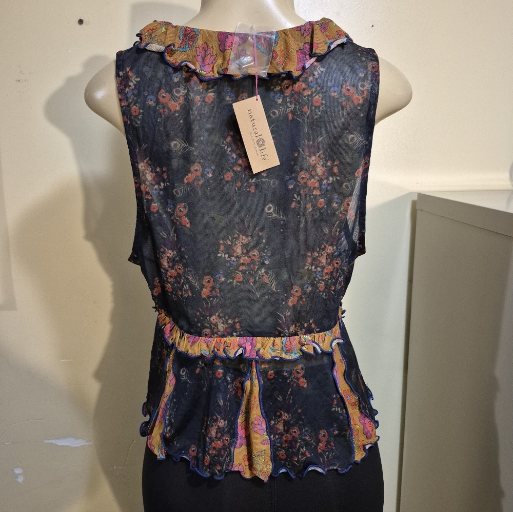 Natural Life Ruffles Top L - Picture 2 of 3